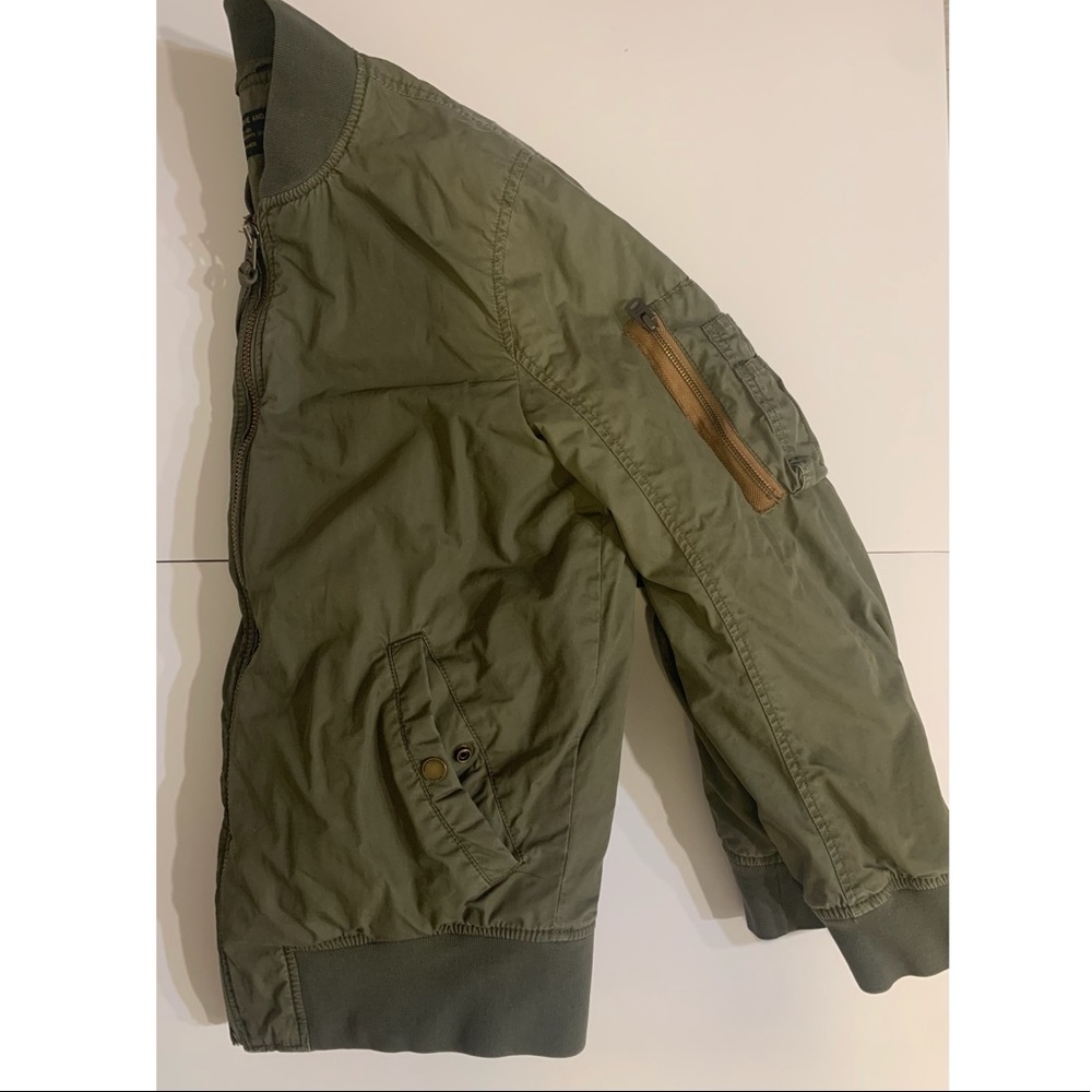 Abercrombie & Fitch Bomber - Picture 3 of 5